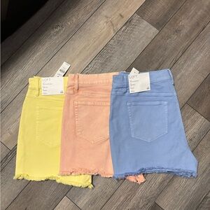 LOFT High Rise Yellow/Blue/Peach Cut Off Shirts Size: 30/10 NWT